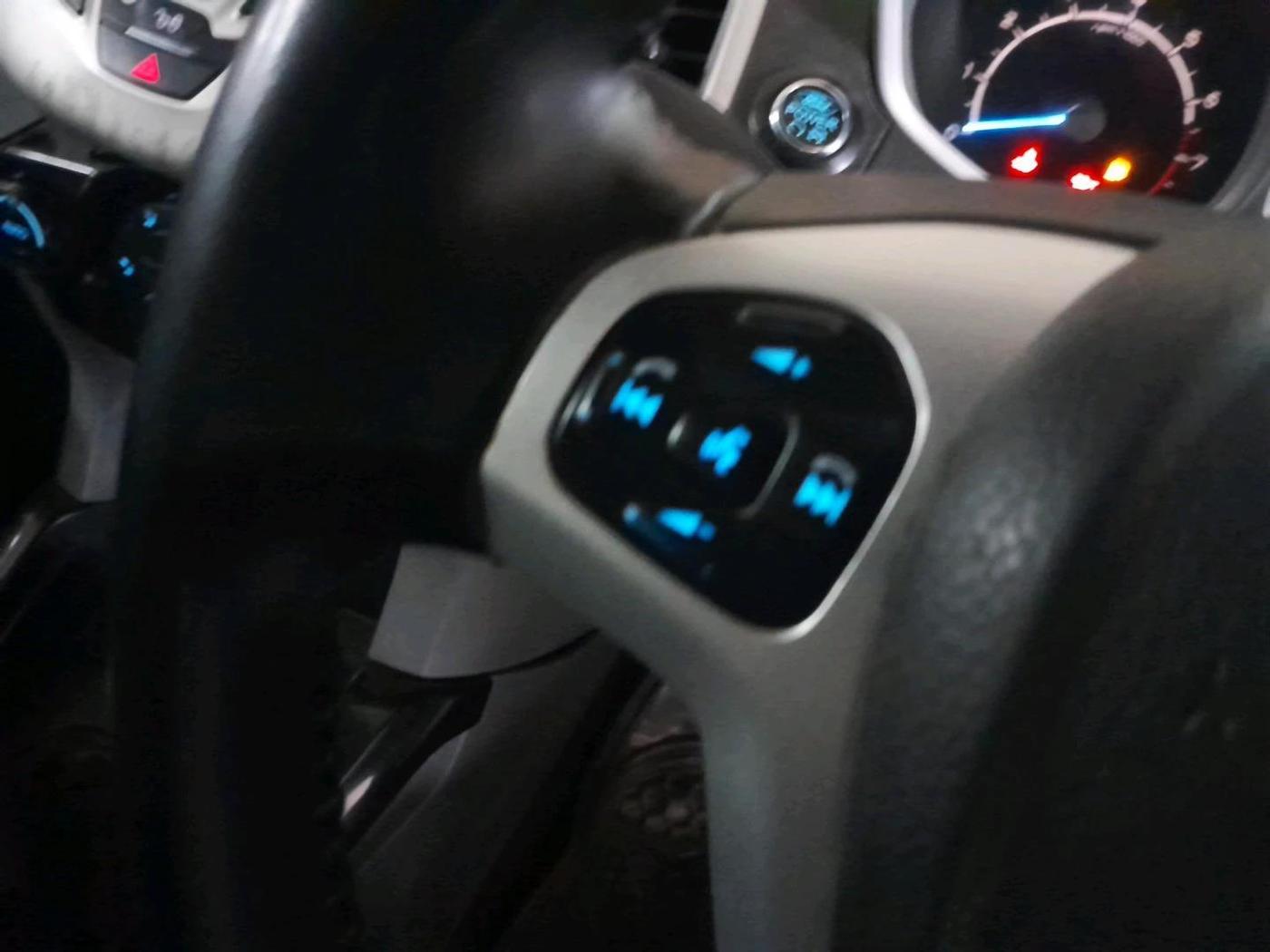 2013 Ford Ecosport TITANIUM 1.0L ECOBOOST, Petrol, Manual, 76,830 km, interior
