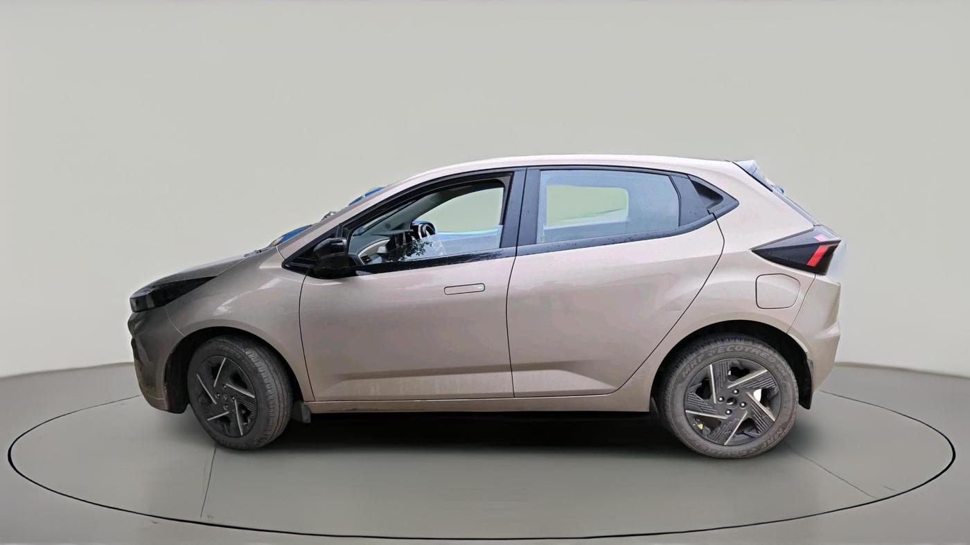 2025 Tata ALTROZ Accomplished S Petrol 5 MT, Petrol, Manual, 14,575 km, exterior