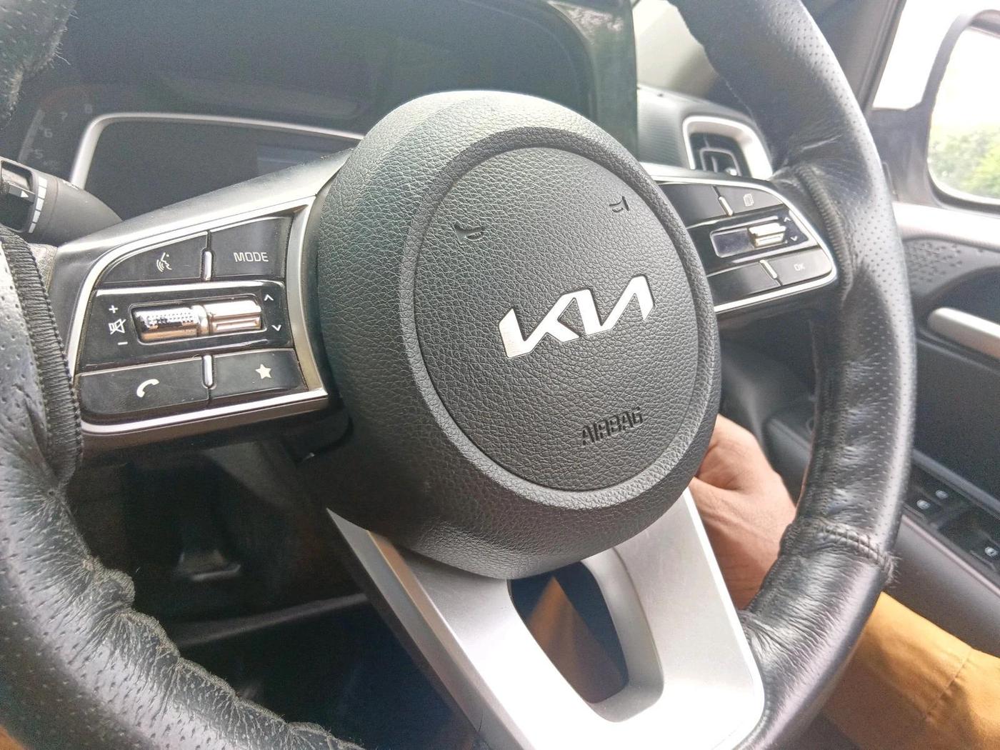 2023 KIA SONET HTK PLUS 1.2, Petrol, Manual, 8,405 km, interior