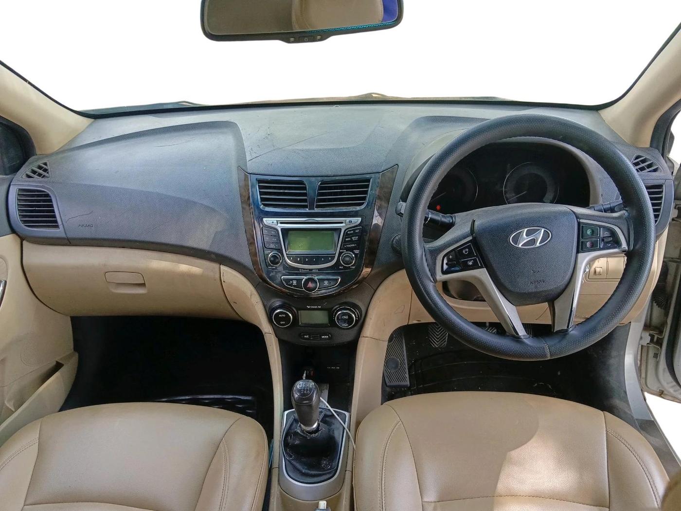 2014 Hyundai Verna FLUIDIC 1.6 CRDI SX, Diesel, Manual, 1,03,838 km, interior