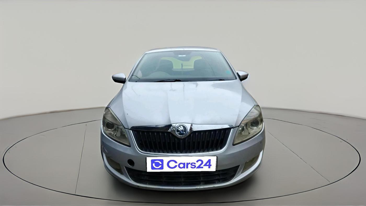 2015 Skoda Rapid 1.5 TDI CR ELEGANCE, Diesel, Manual, 1,84,592 km, exterior