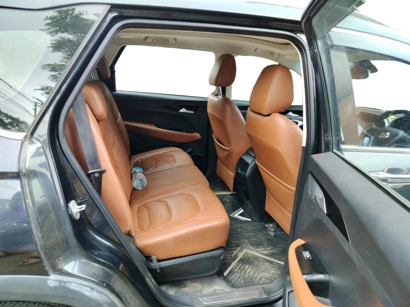 2021 MG HECTOR PLUS SELECT 2.0 DIESEL TURBO MT 7-STR, Diesel, Manual, 68,827 km, interior
