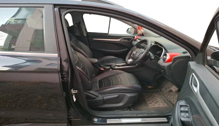 2023 MG ASTOR  SMART BLACK STORM EDITION CVT, Petrol, Automatic, 11,072 km, interior