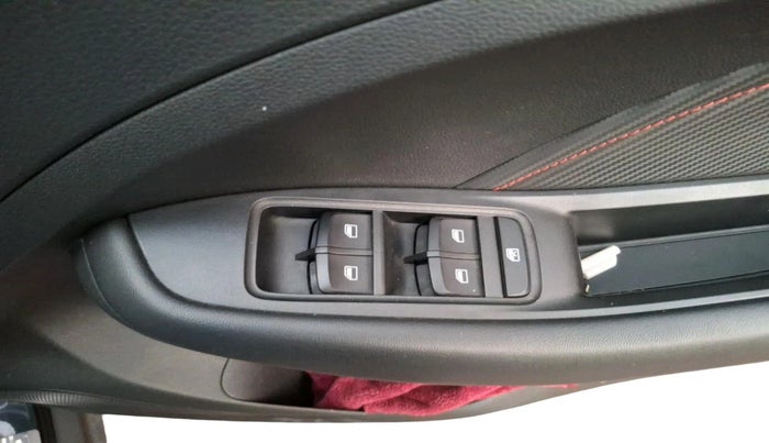 2023 MG ASTOR  SMART BLACK STORM EDITION CVT, Petrol, Automatic, 11,072 km, interior