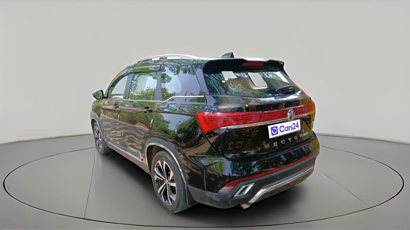2024 MG HECTOR PLUS SHARP PRO 1.5 PETROL TURBO CVT 7 STR, Petrol, Automatic, 10,190 km, exterior