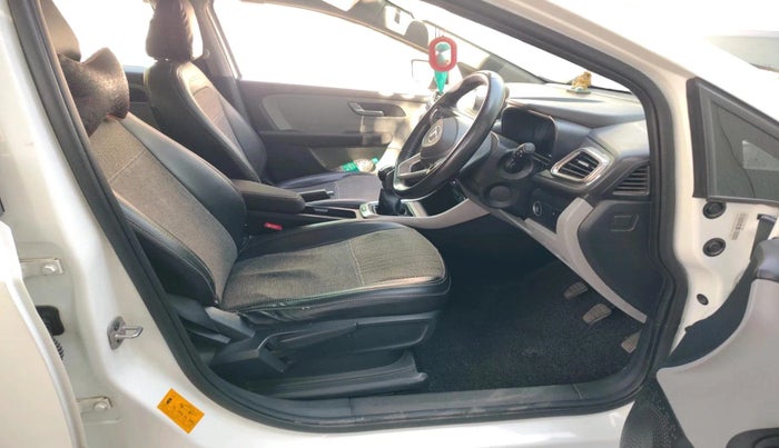 2020 Tata ALTROZ XZ PETROL, Petrol, Manual, 61,881 km, interior