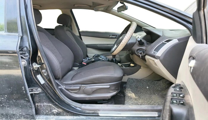 2011 Hyundai i20 ASTA 1.2, Petrol, Manual, 72,393 km, interior