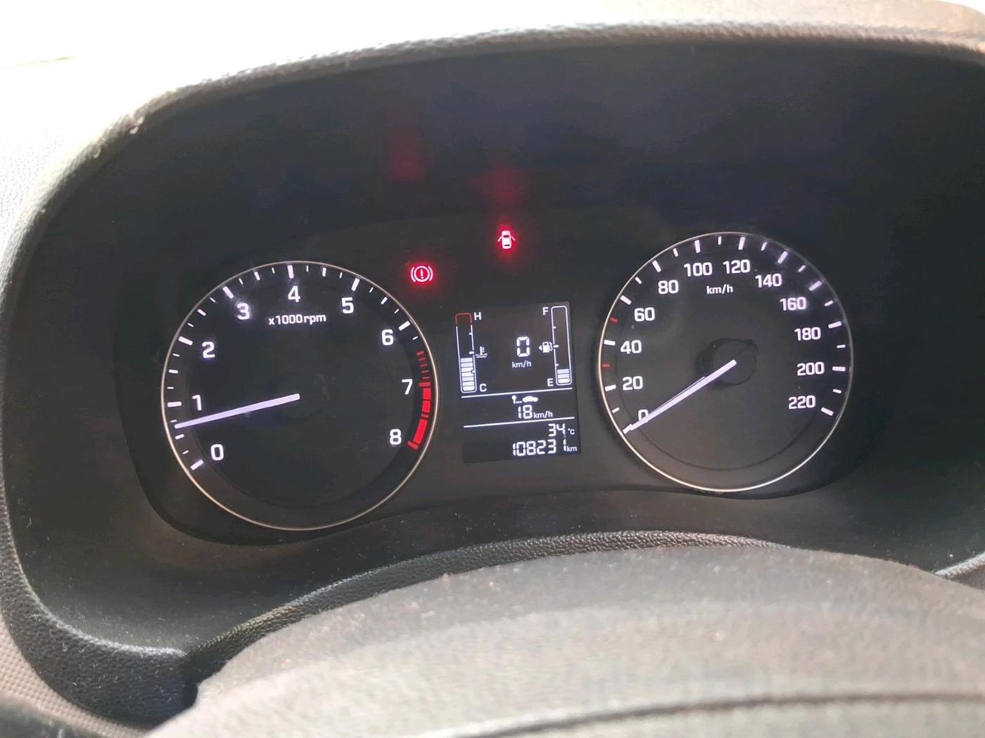 2017 Hyundai Creta SX PLUS 1.6 PETROL, CNG, Manual, 1,08,231 km, interior