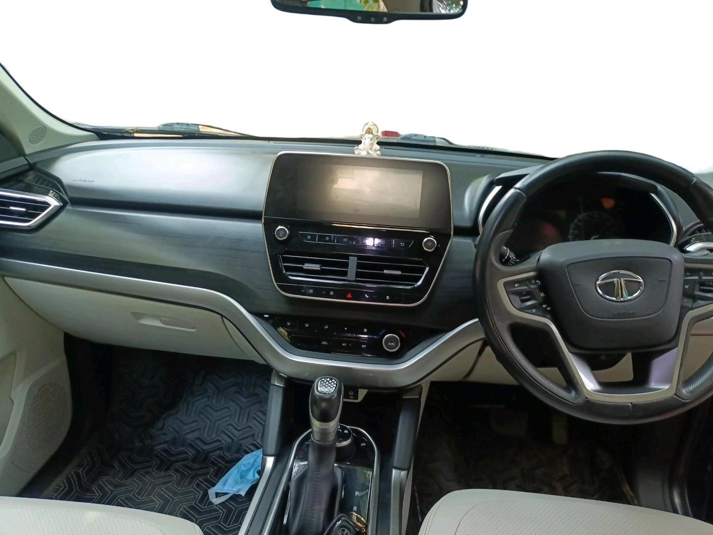 2022 Tata Safari XZA PLUS, Diesel, Automatic, 49,644 km, interior