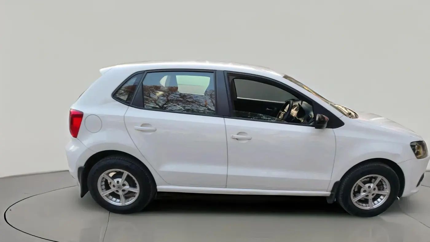 2019 Volkswagen Polo TRENDLINE 1.0L, CNG, Manual, 1,01,040 km, exterior
