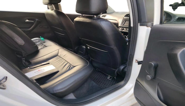 2019 Volkswagen Polo TRENDLINE 1.0L, CNG, Manual, 1,01,040 km, interior