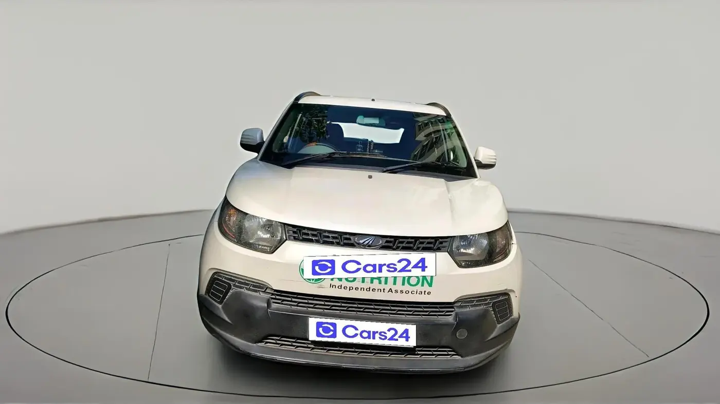 2016 Mahindra Kuv100 K4 6 STR, Petrol, Manual, 85,831 km, exterior