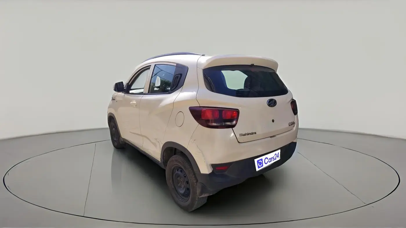 2016 Mahindra Kuv100 K4 6 STR, Petrol, Manual, 85,831 km, exterior