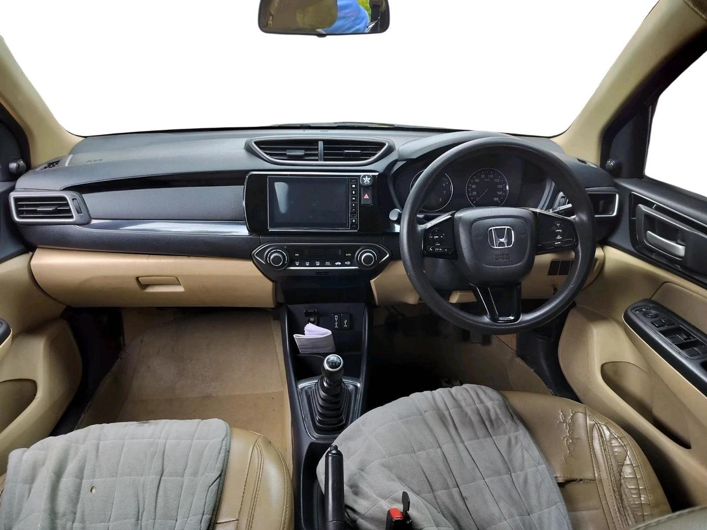 2021 Honda Amaze 1.2L I-VTEC VX, Petrol, Manual, 1,34,046 km, interior