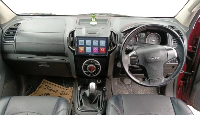 2024 ISUZU D-Max V Cross 4*4 MT, Diesel, Manual, 32,074 km, interior