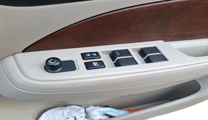 2017 Maruti Dzire VXI AMT, Petrol, Automatic, 65,096 km, interior