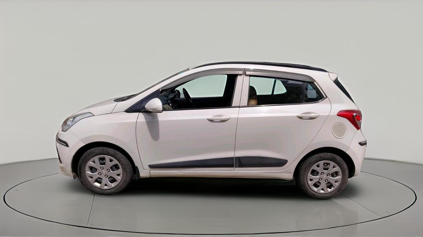 2016 Hyundai Grand i10 SPORTZ 1.2 KAPPA VTVT, Petrol, Manual, 41,786 km, exterior