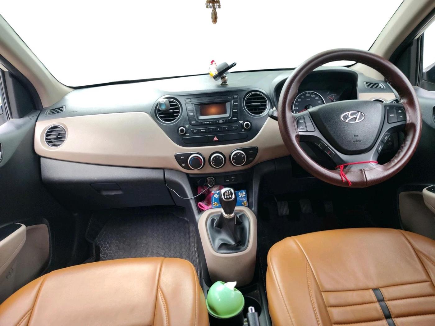2016 Hyundai Grand i10 SPORTZ 1.2 KAPPA VTVT, Petrol, Manual, 41,786 km, interior