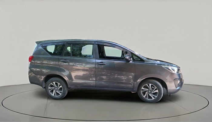 2022 Toyota Innova Crysta 2.4 GX 7 STR, Diesel, Manual, 45,042 km, exterior