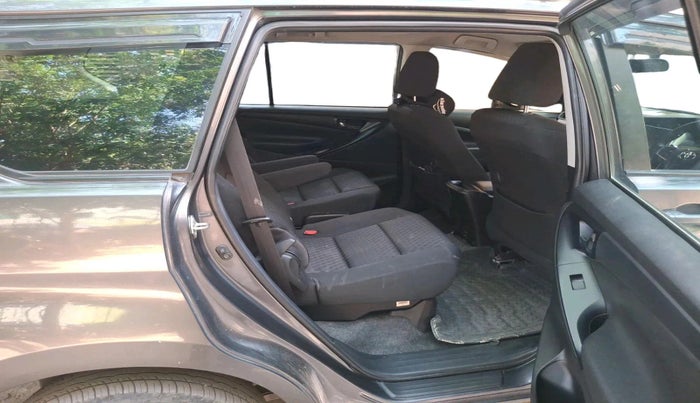 2022 Toyota Innova Crysta 2.4 GX 7 STR, Diesel, Manual, 45,042 km, interior