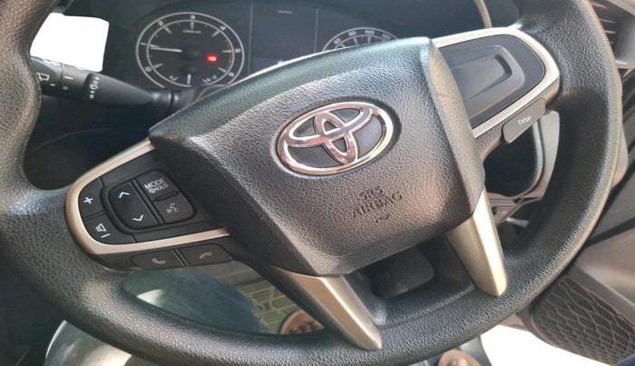 2022 Toyota Innova Crysta 2.4 GX 7 STR, Diesel, Manual, 45,042 km, interior