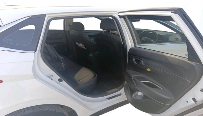 2022 Hyundai NEW I20 ASTA (O) 1.2 MT, Petrol, Manual, 12,190 km, interior