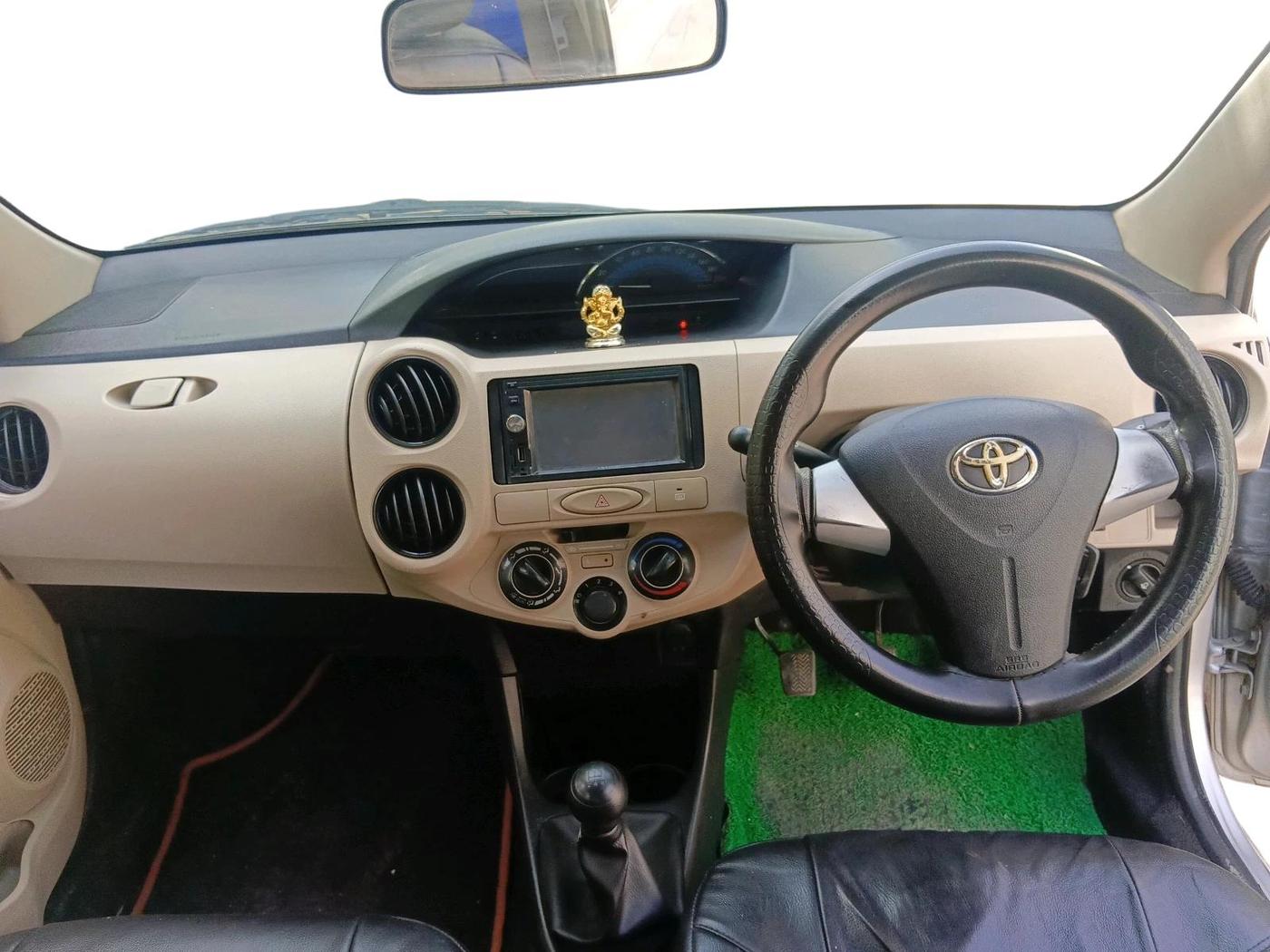 2019 Toyota Etios Liva G, Petrol, Manual, 91,284 km, interior