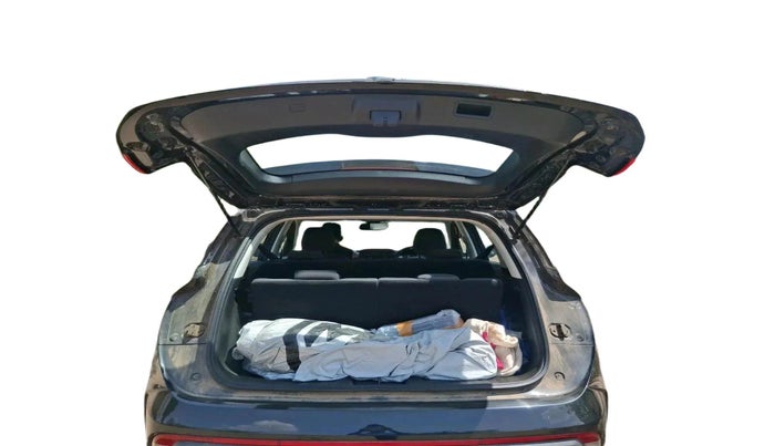 2024 MG HECTOR PLUS Select Pro 1.5 Turbo CVT Petrol 7 STR, Petrol, Automatic, 9,455 km, exterior