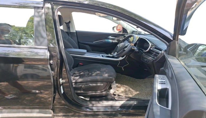 2024 MG HECTOR PLUS Select Pro 1.5 Turbo CVT Petrol 7 STR, Petrol, Automatic, 9,455 km, interior