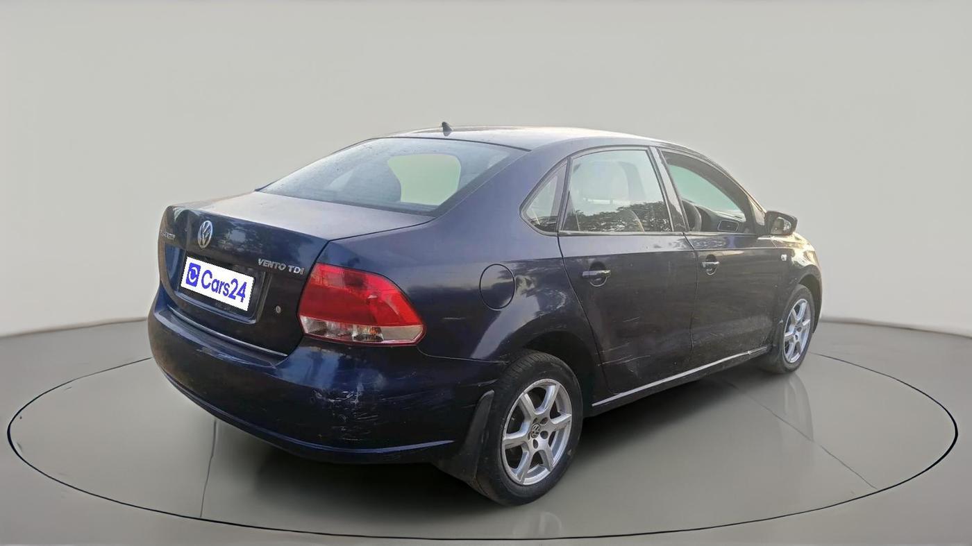 2013 Volkswagen Vento HIGHLINE DIESEL 1.6, Diesel, Manual, 1,42,426 km, exterior