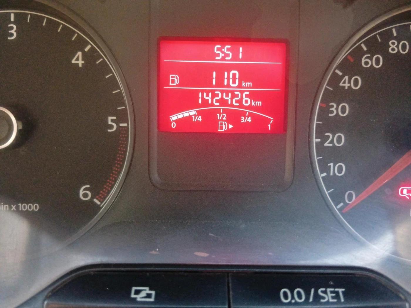2013 Volkswagen Vento HIGHLINE DIESEL 1.6, Diesel, Manual, 1,42,426 km, interior