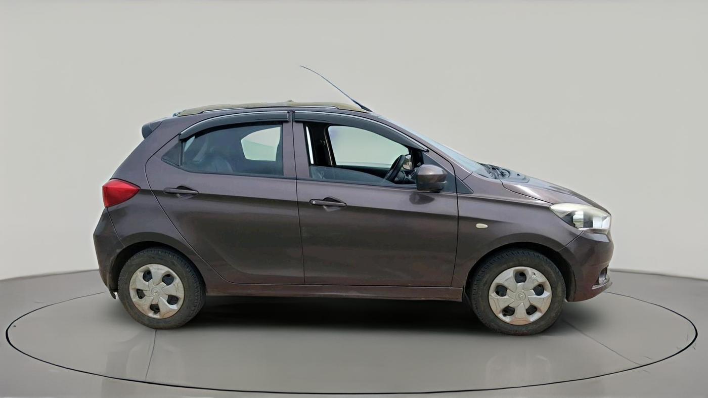 2017 Tata Tiago XT PETROL, Petrol, Manual, 42,665 km, exterior