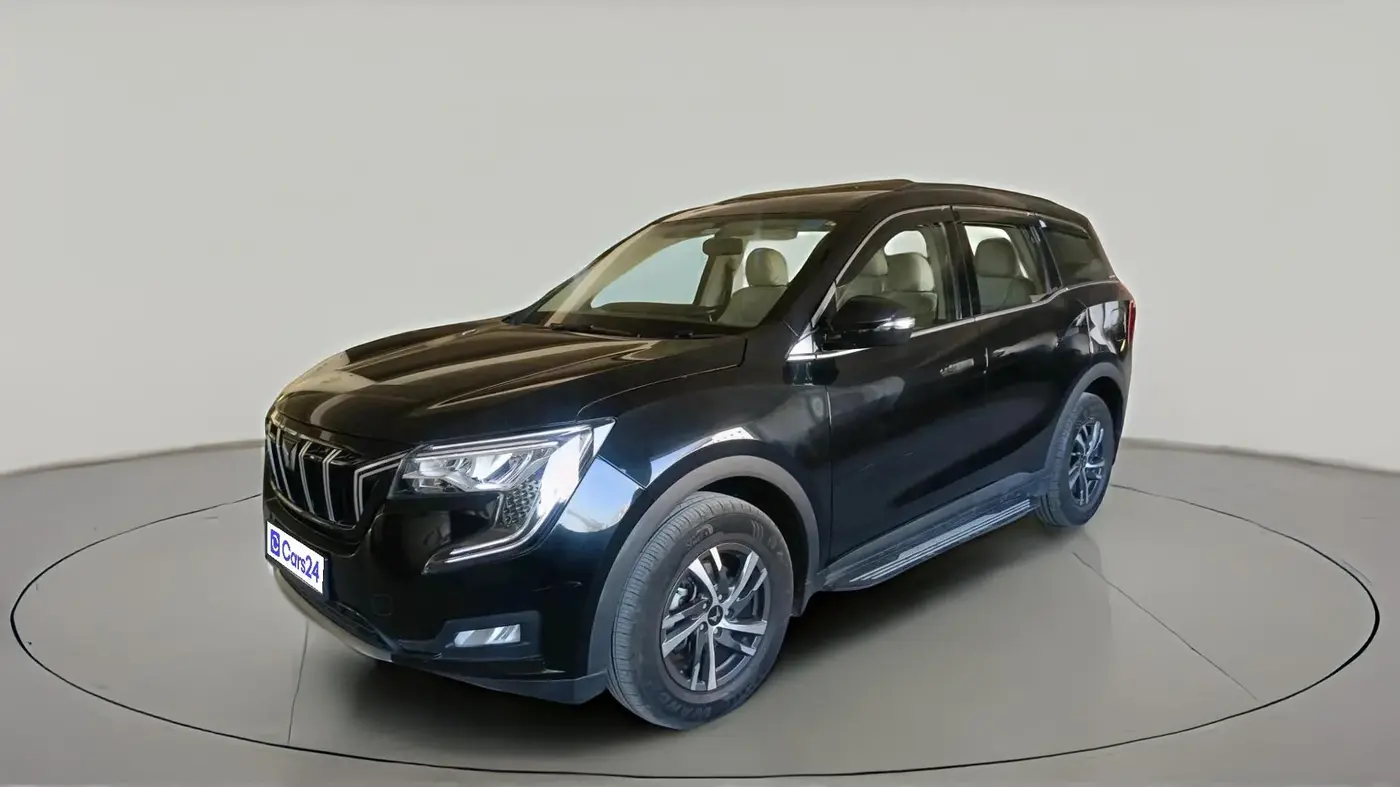 2024 Mahindra XUV700 AX 5 D MT 7 STR, Diesel, Manual, 12,231 km, exterior