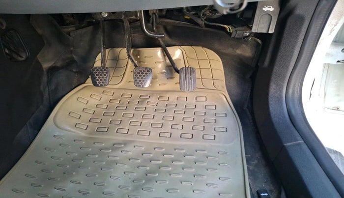 2022 Tata Tiago XT CNG, CNG, Manual, 69,870 km, interior