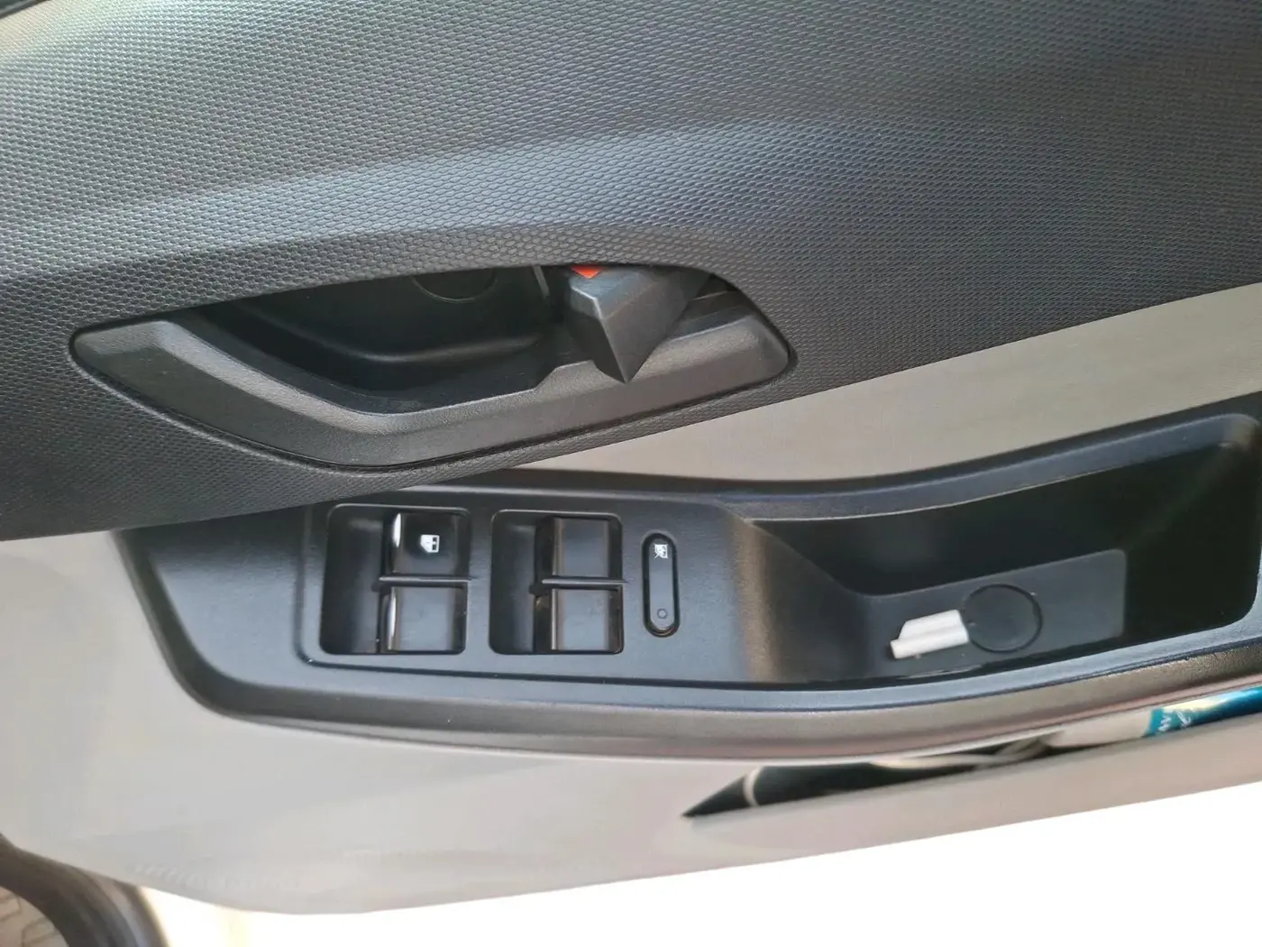 2022 Tata Tiago XT CNG, CNG, Manual, 69,870 km, interior