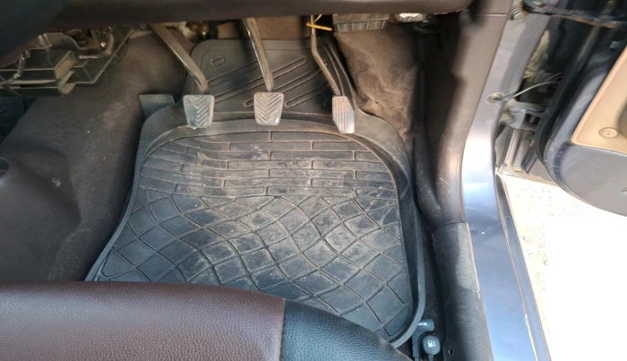 2011 Hyundai Santro Xing GL PLUS, Petrol, Manual, 86,345 km, interior