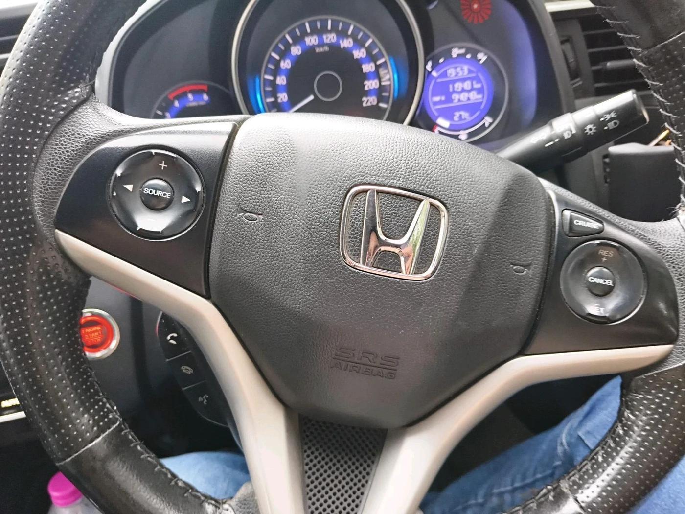 2017 Honda WR-V 1.5L I-DTEC VX MT, Diesel, Manual, 1,19,481 km, interior
