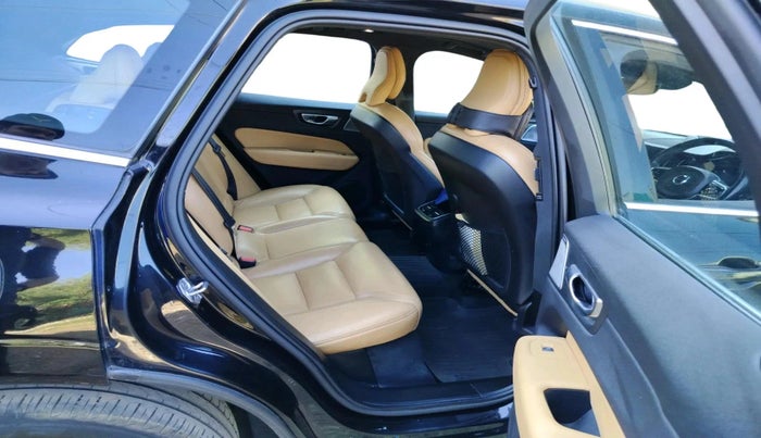 2021 Volvo XC 60 B5 INSCRIPTION, Petrol, Automatic, 69,323 km, interior