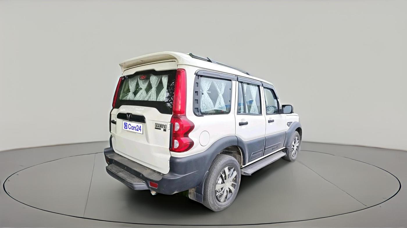 2025 Mahindra SCORPIO CLASSIC S 7STR, Diesel, Manual, 22,298 km, exterior