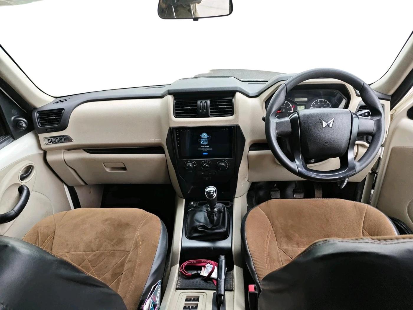 2025 Mahindra SCORPIO CLASSIC S 7STR, Diesel, Manual, 22,298 km, interior