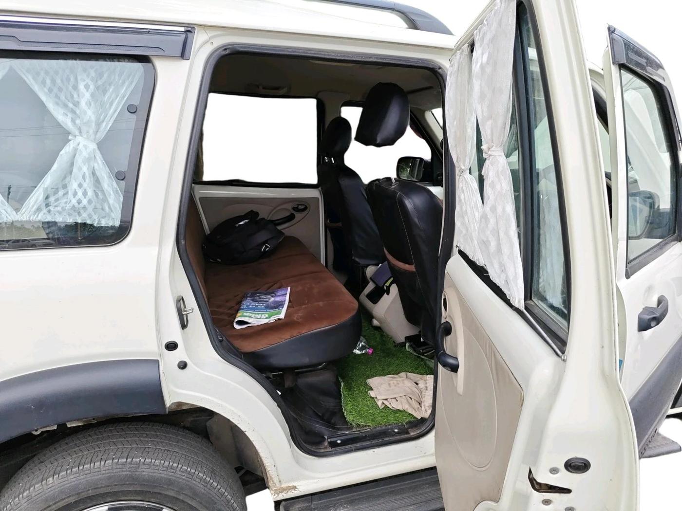 2025 Mahindra SCORPIO CLASSIC S 7STR, Diesel, Manual, 22,298 km, interior