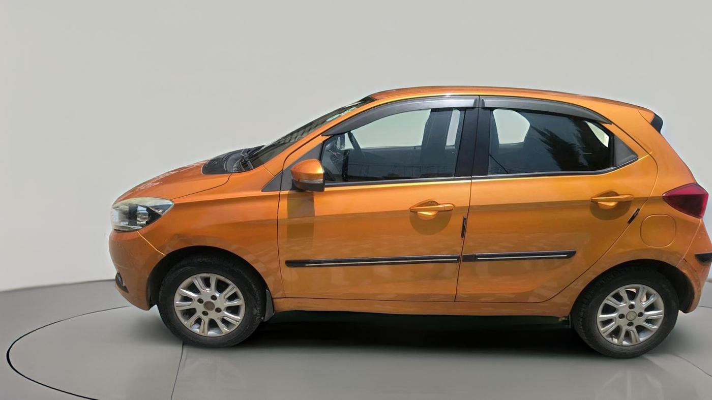 2016 Tata Tiago XZ PETROL, Petrol, Manual, 1,10,039 km, exterior