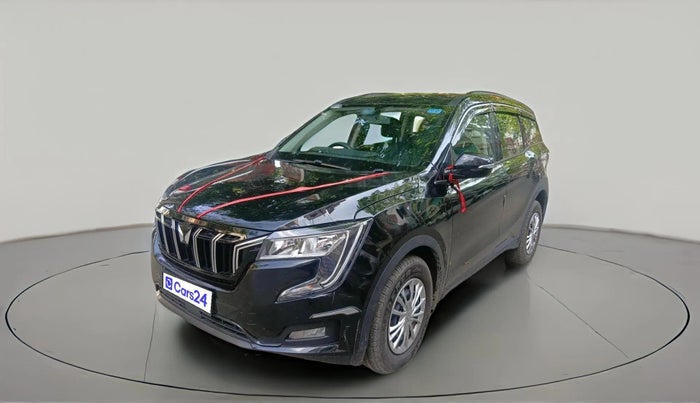 2025 Mahindra XUV700 MX Petrol MT 7 STR, Petrol, Manual, 2,897 km, exterior