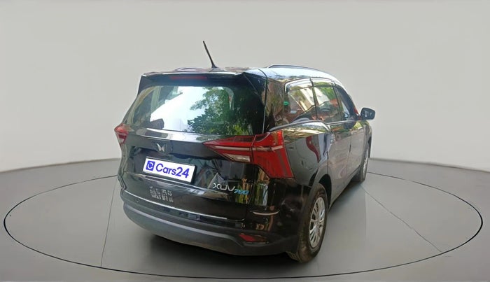 2025 Mahindra XUV700 MX Petrol MT 7 STR, Petrol, Manual, 2,897 km, exterior