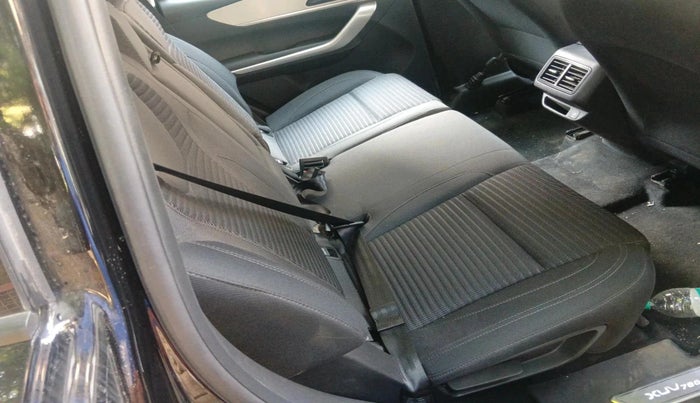 2025 Mahindra XUV700 MX Petrol MT 7 STR, Petrol, Manual, 2,897 km, interior