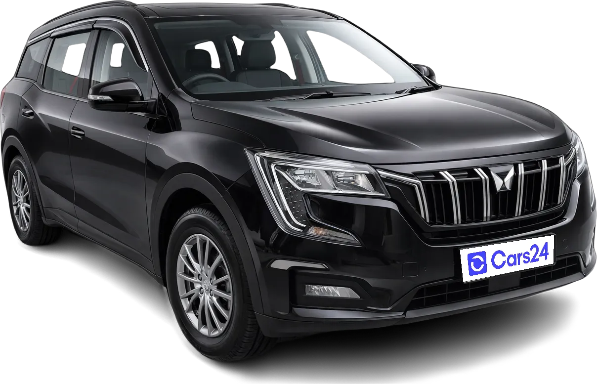 2025 Mahindra XUV700 - SUV - Petrol - Manual - ₹13.10 lakh
