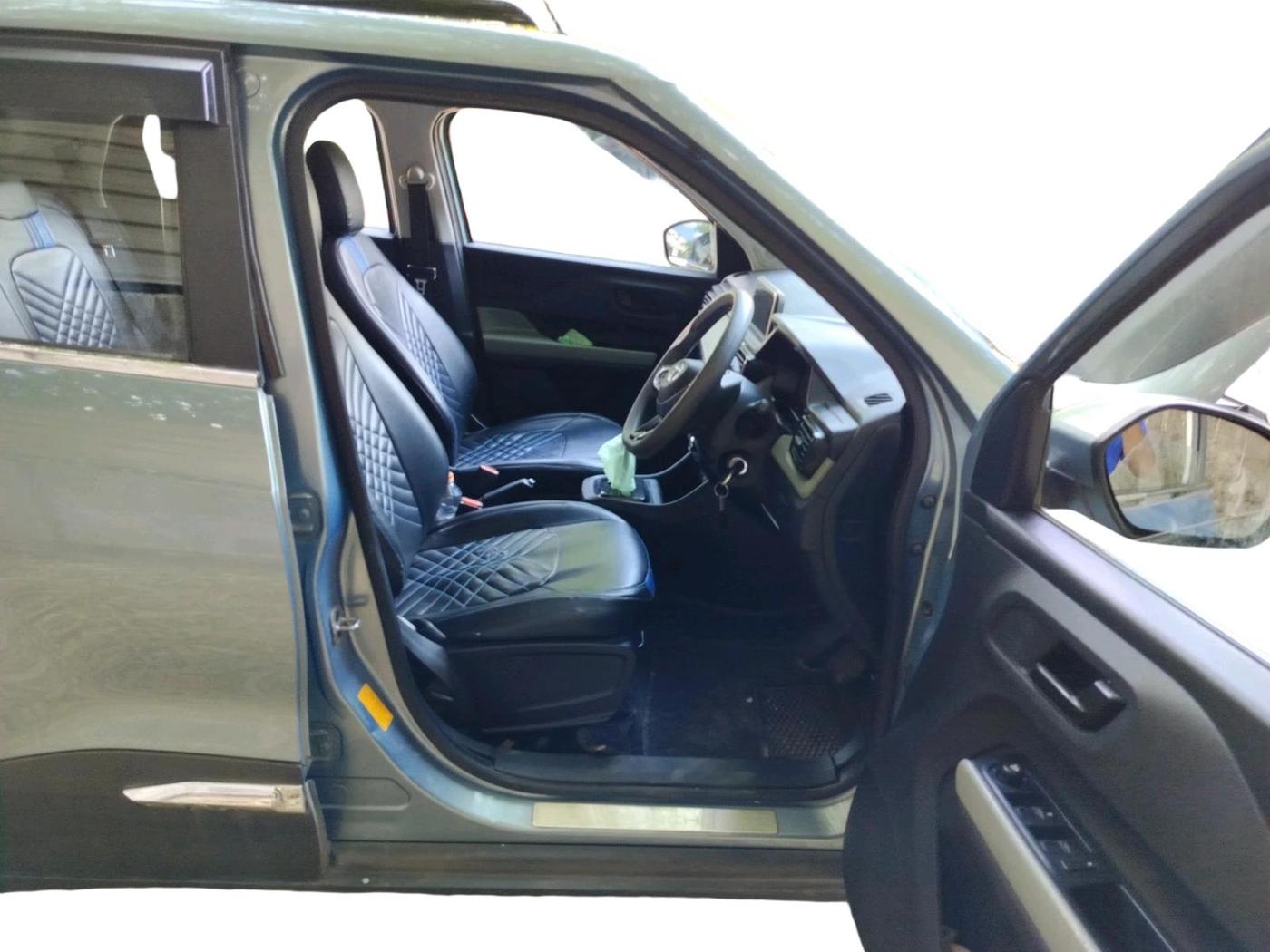 2022 Tata PUNCH ADVENTURE AMT, Petrol, Automatic, 17,702 km, interior