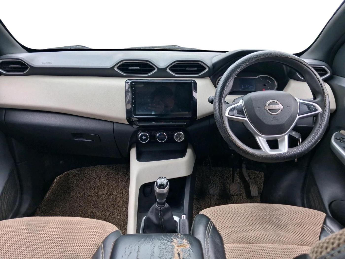 2022 Nissan MAGNITE XL, Petrol, Manual, 51,713 km, interior