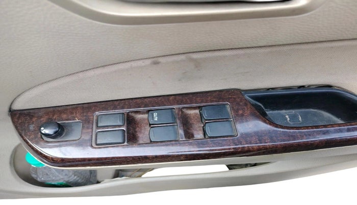 2013 Maruti Swift Dzire VXI, Petrol, Manual, 80,218 km, interior