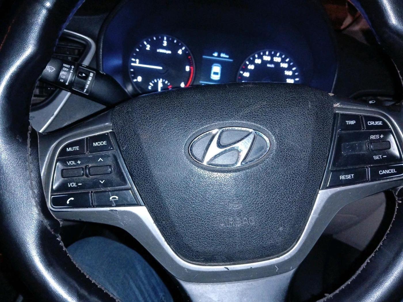2018 Hyundai Verna 1.6 SX (O) CRDI MT, Diesel, Manual, 64,551 km, interior